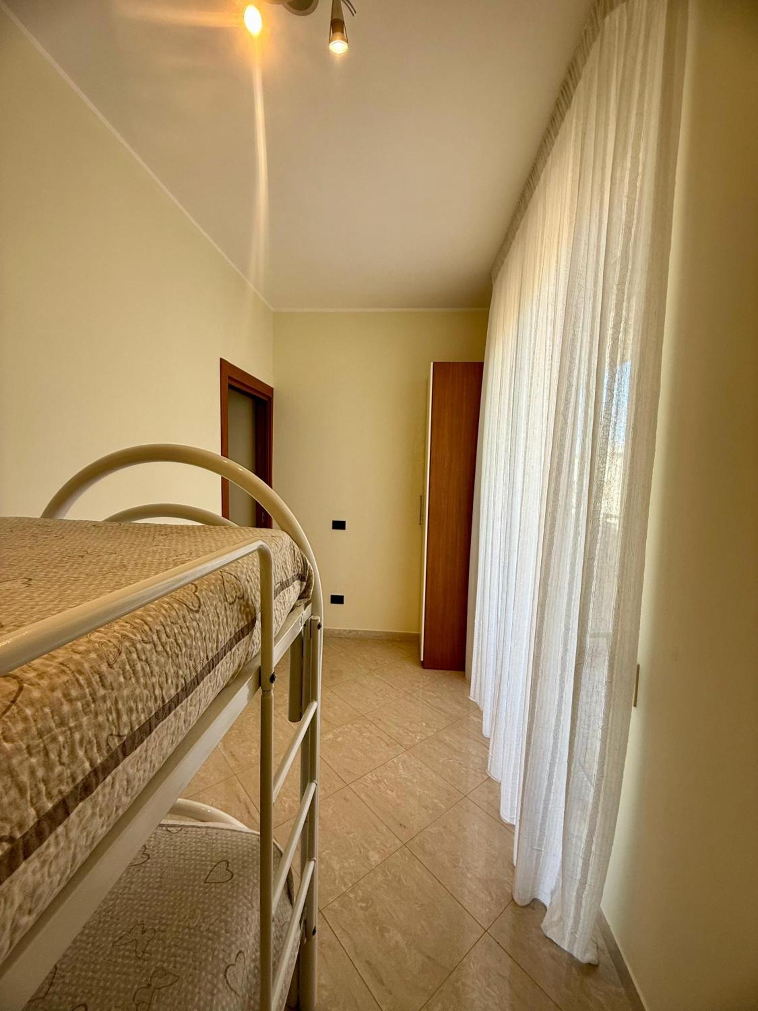 Cielo Stellato Apartments Поліньяно-а-Маре Екстер'єр фото